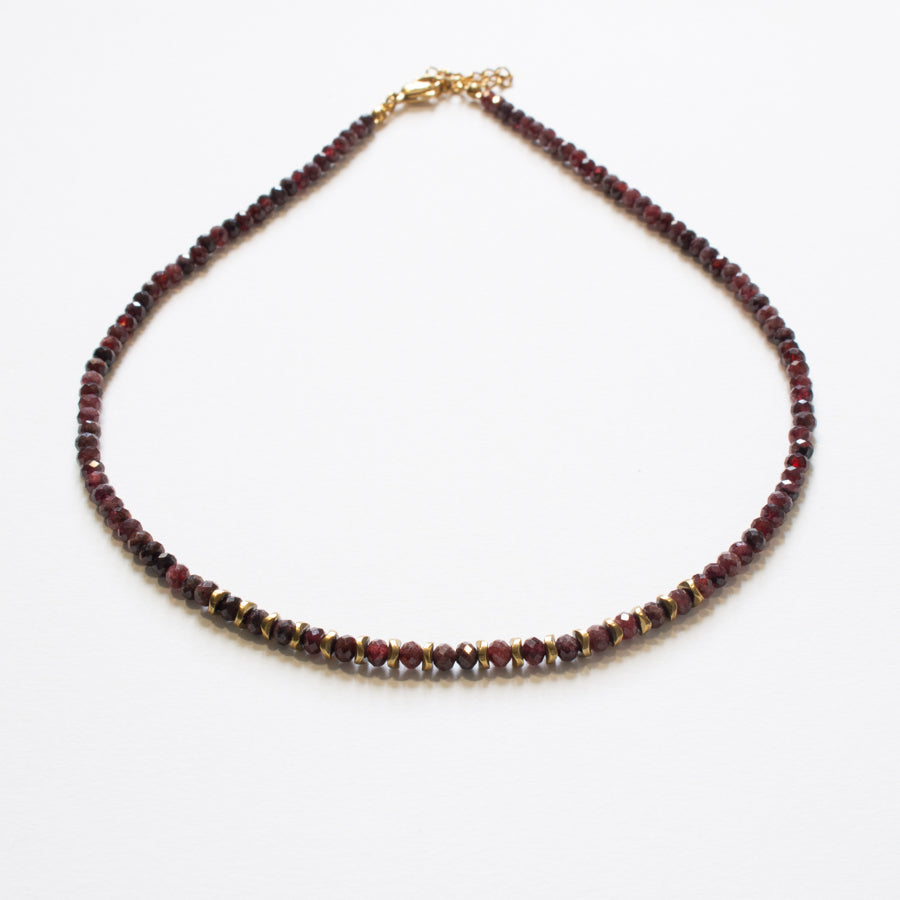 Collier perles grenat