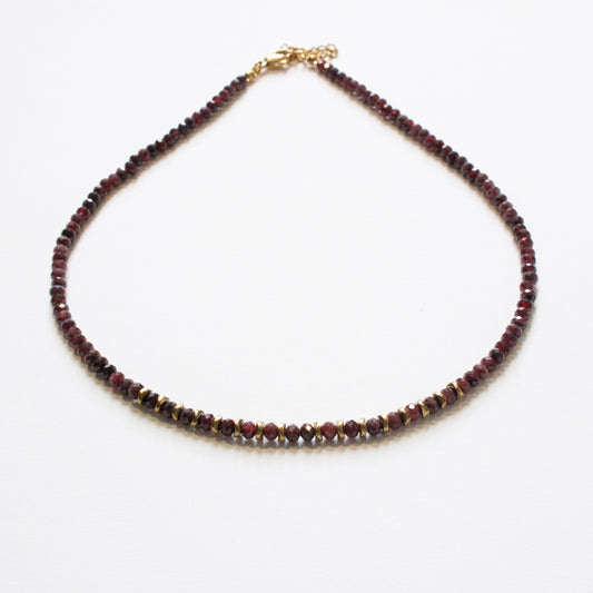Collier perles grenat
